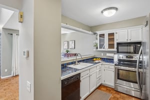 Grove St E-S1608-013.jpg