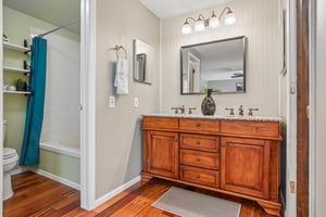 Grove St E-S1608-026.jpg