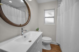 Bathroom1a