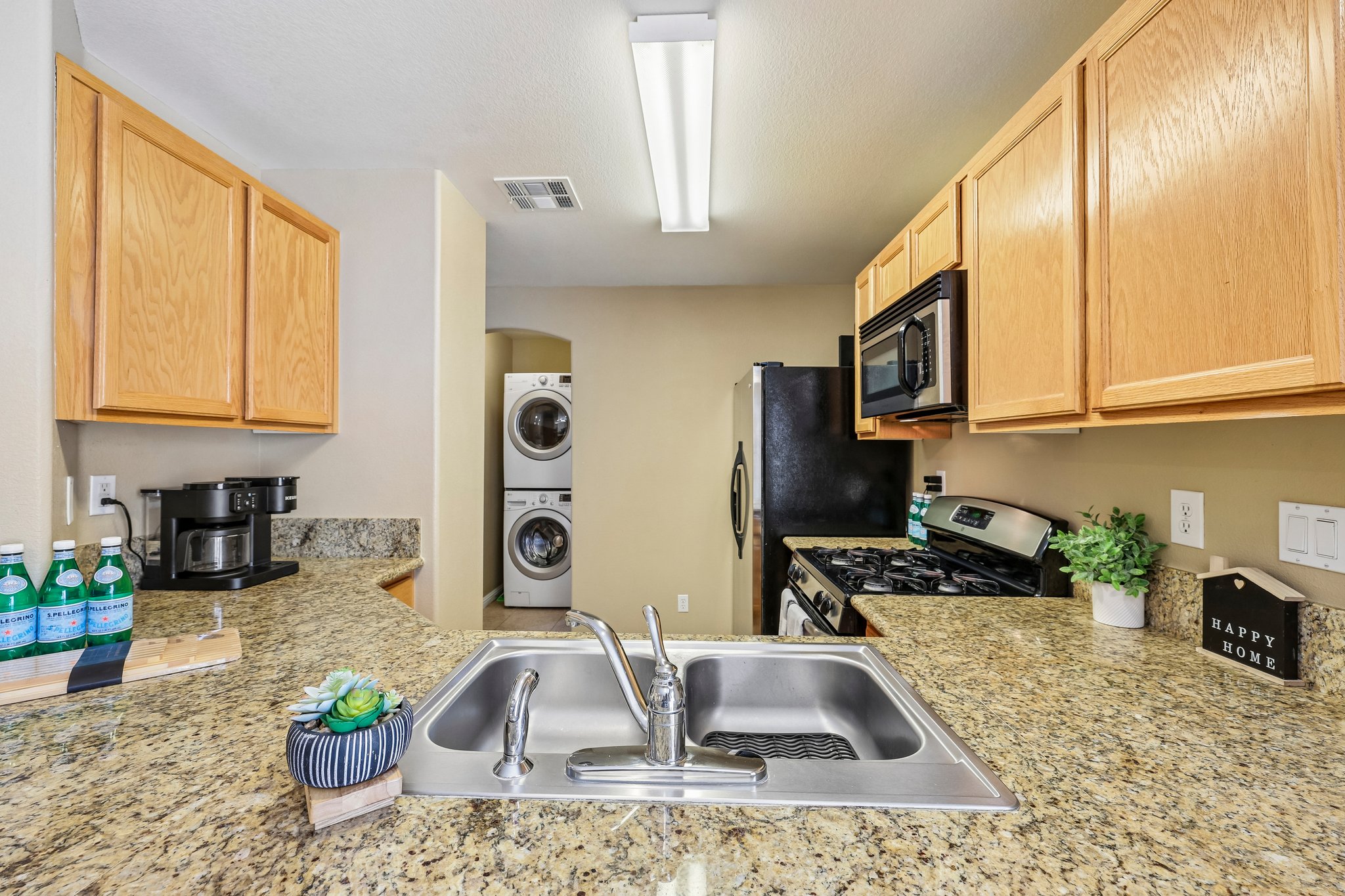 9957 Keephills St Las Vegas-S1205-012.jpg