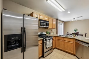 9957 Keephills St Las Vegas-S1205-010.jpg
