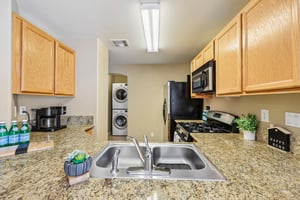 9957 Keephills St Las Vegas-S1205-012.jpg