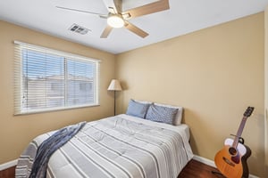 9957 Keephills St Las Vegas-S1205-016.jpg