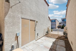 9957 Keephills St Las Vegas-S1205-027.jpg