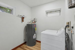  Photo 49