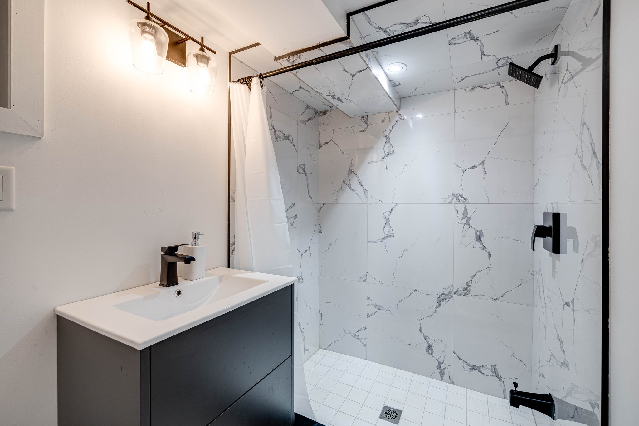 Toronto property showcase — delivered property photograph 32