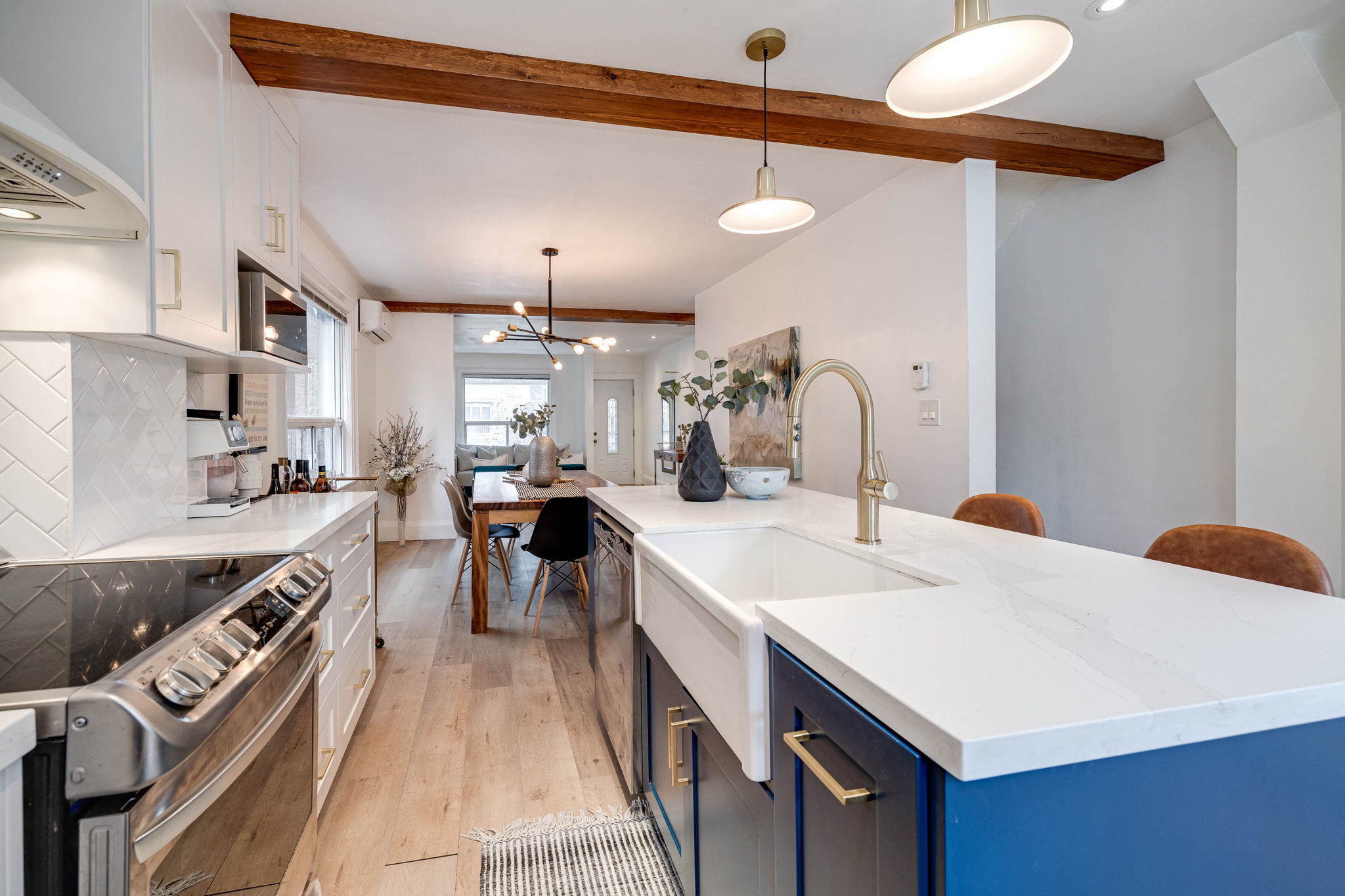 Toronto property showcase — delivered property photograph 19