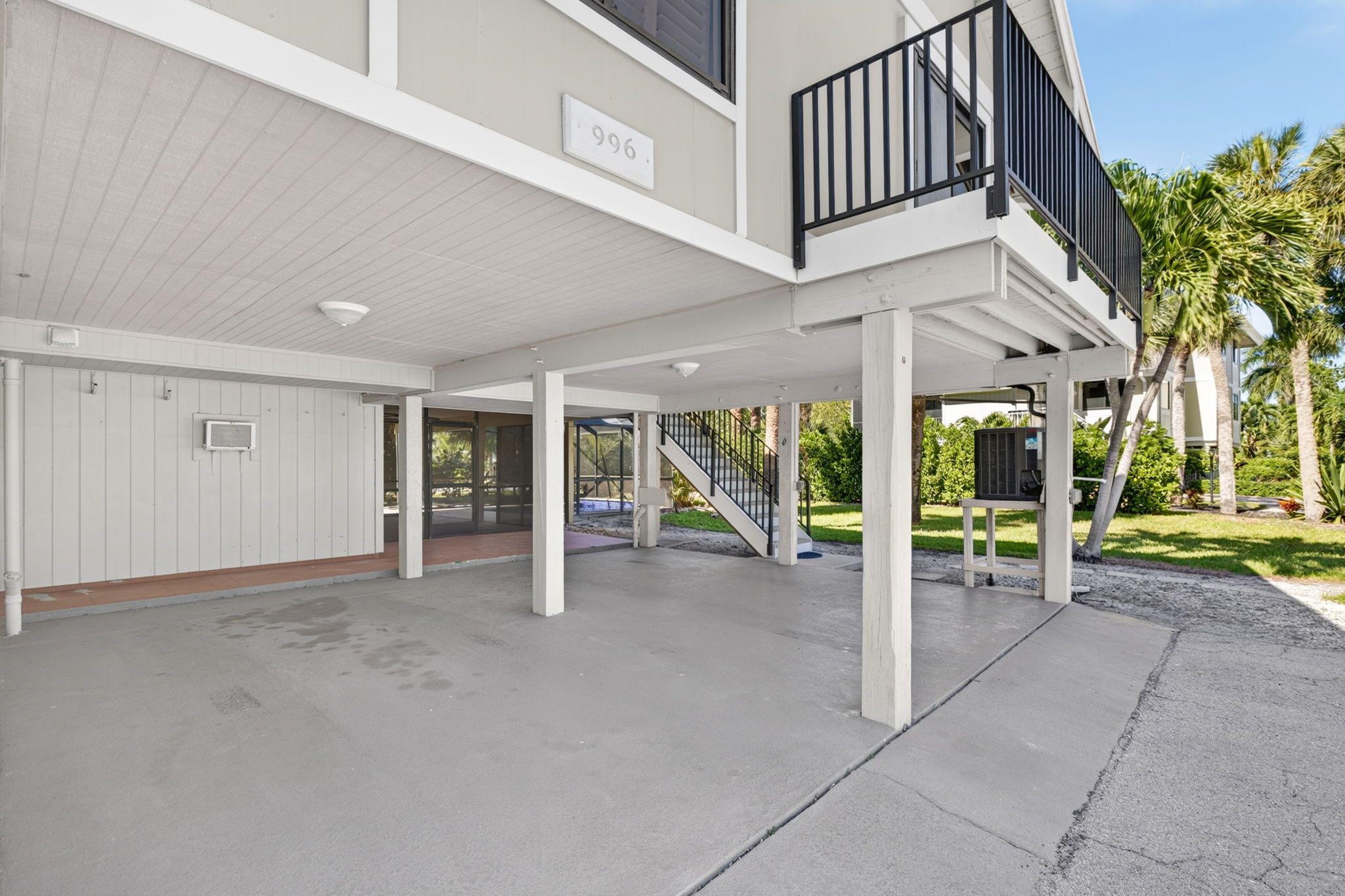 Carport 2 of 3