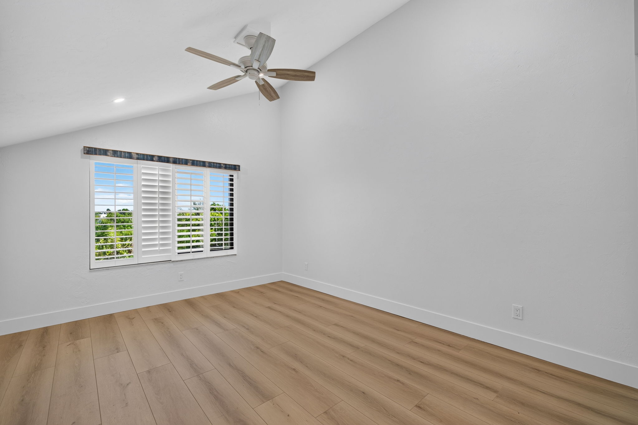 Guest Bedroom 1 - 1 of 2
