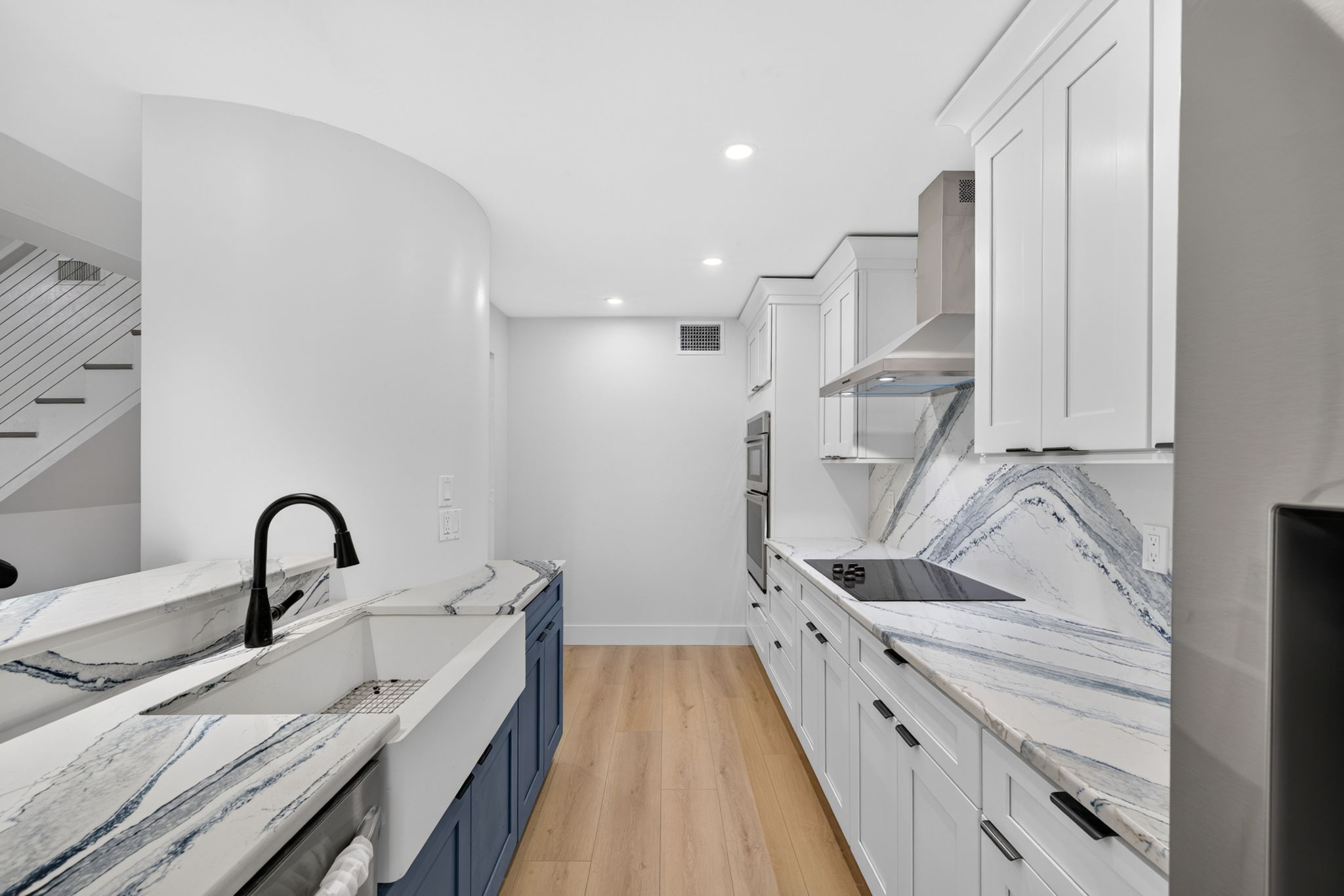 Kitchen 1 of 2