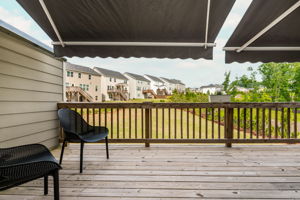 Retractable Awning included in Sale.