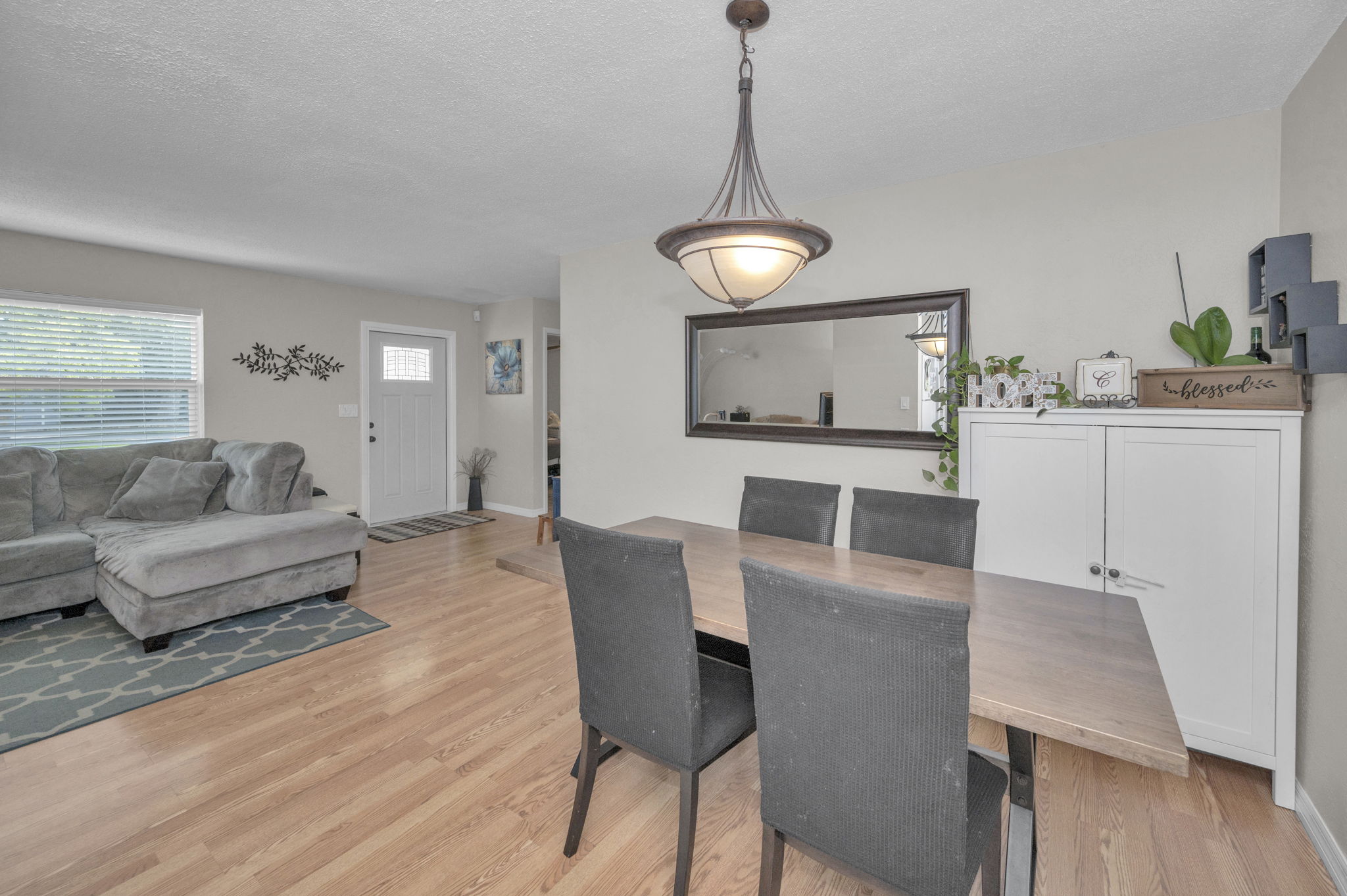 Dining Room2