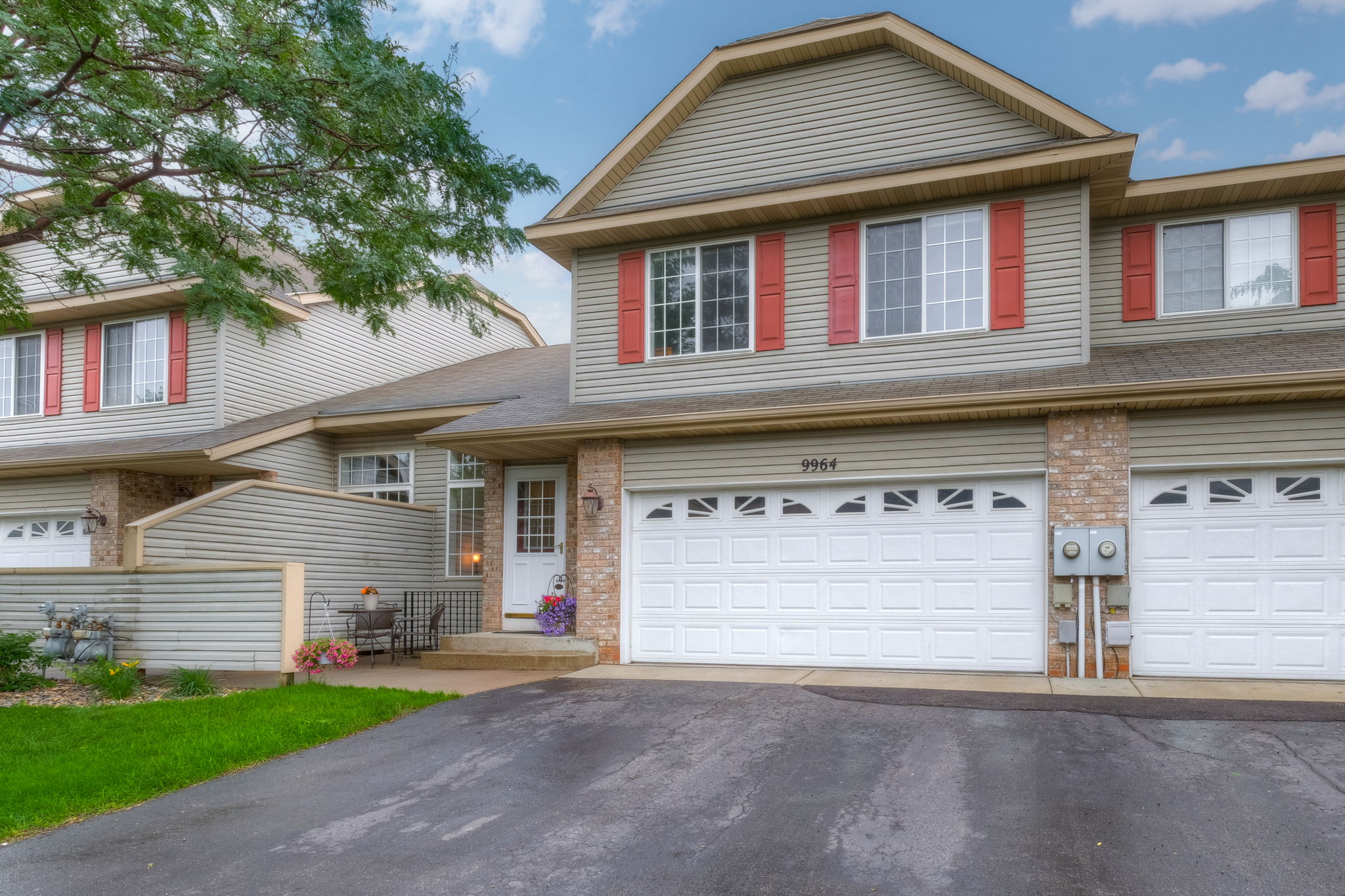  9964 Hamlet Ln S, Cottage Grove, MN 55016, US
