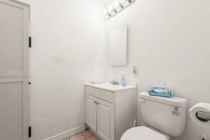  Photo 24