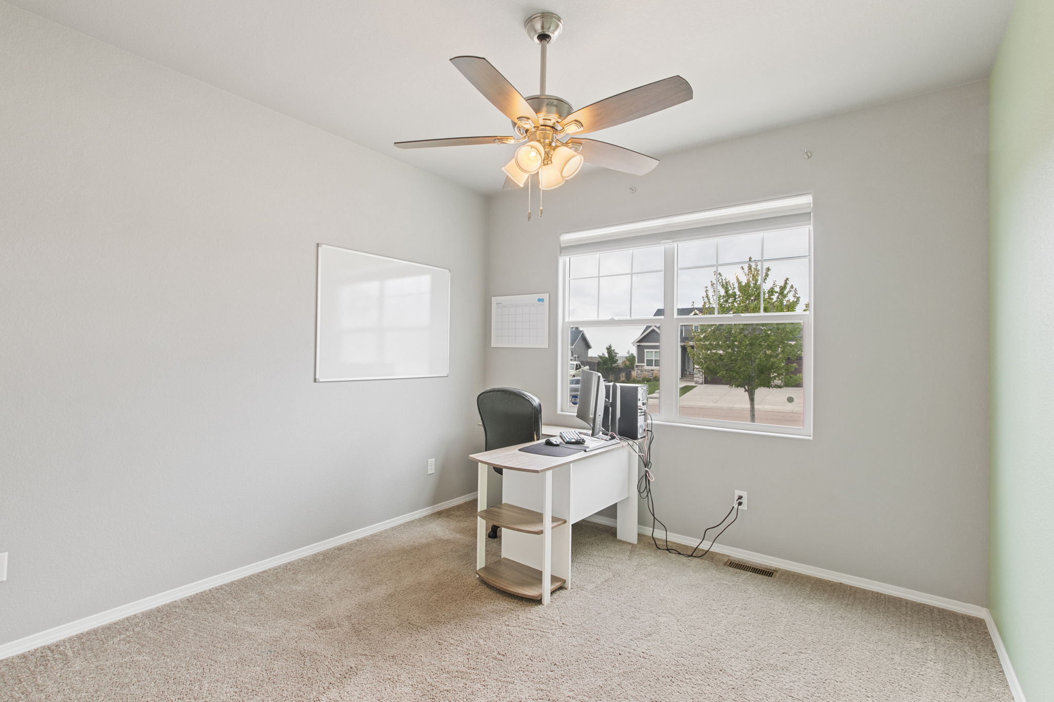 Bedroom/Office