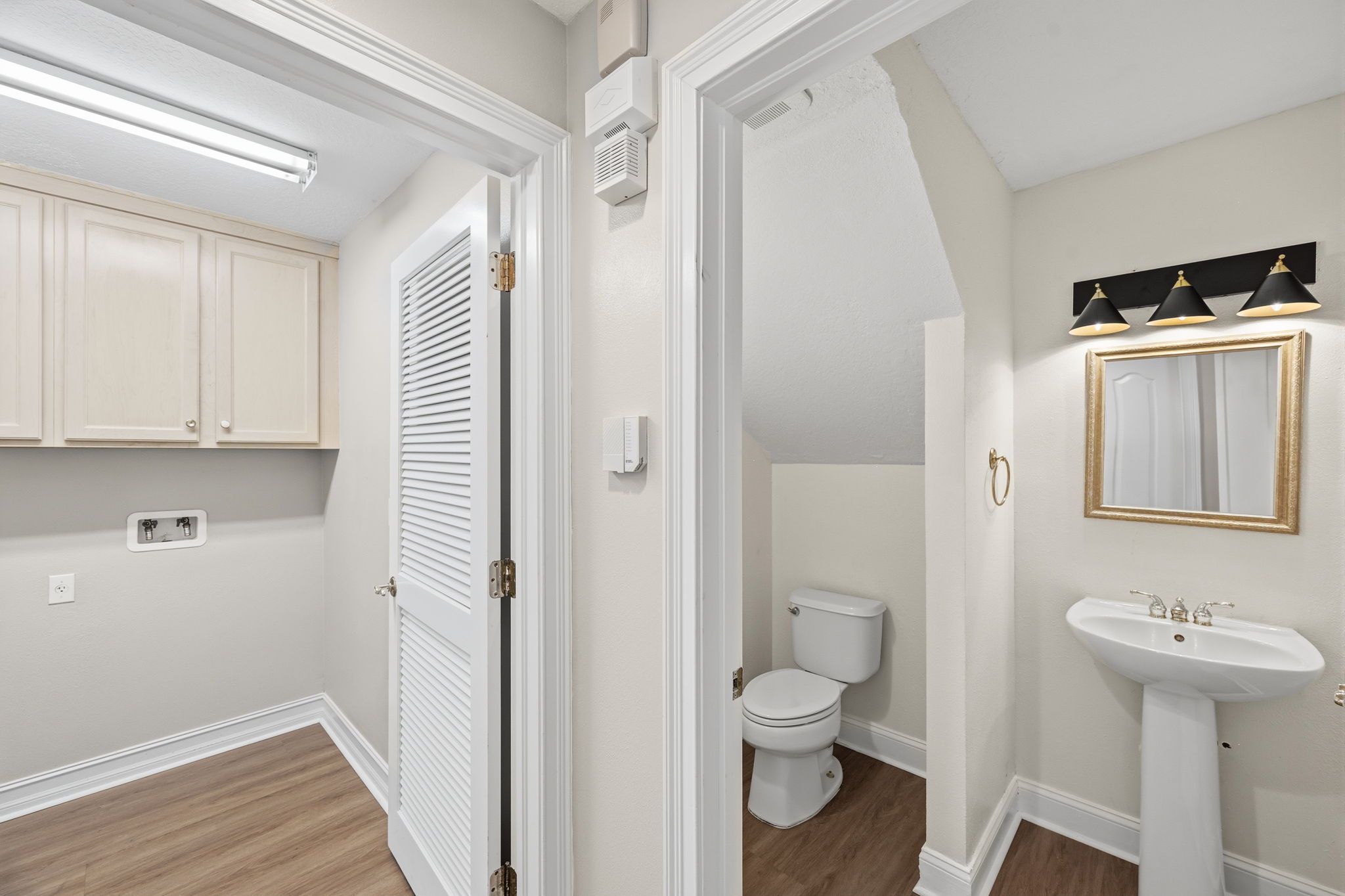 Interiors (32)