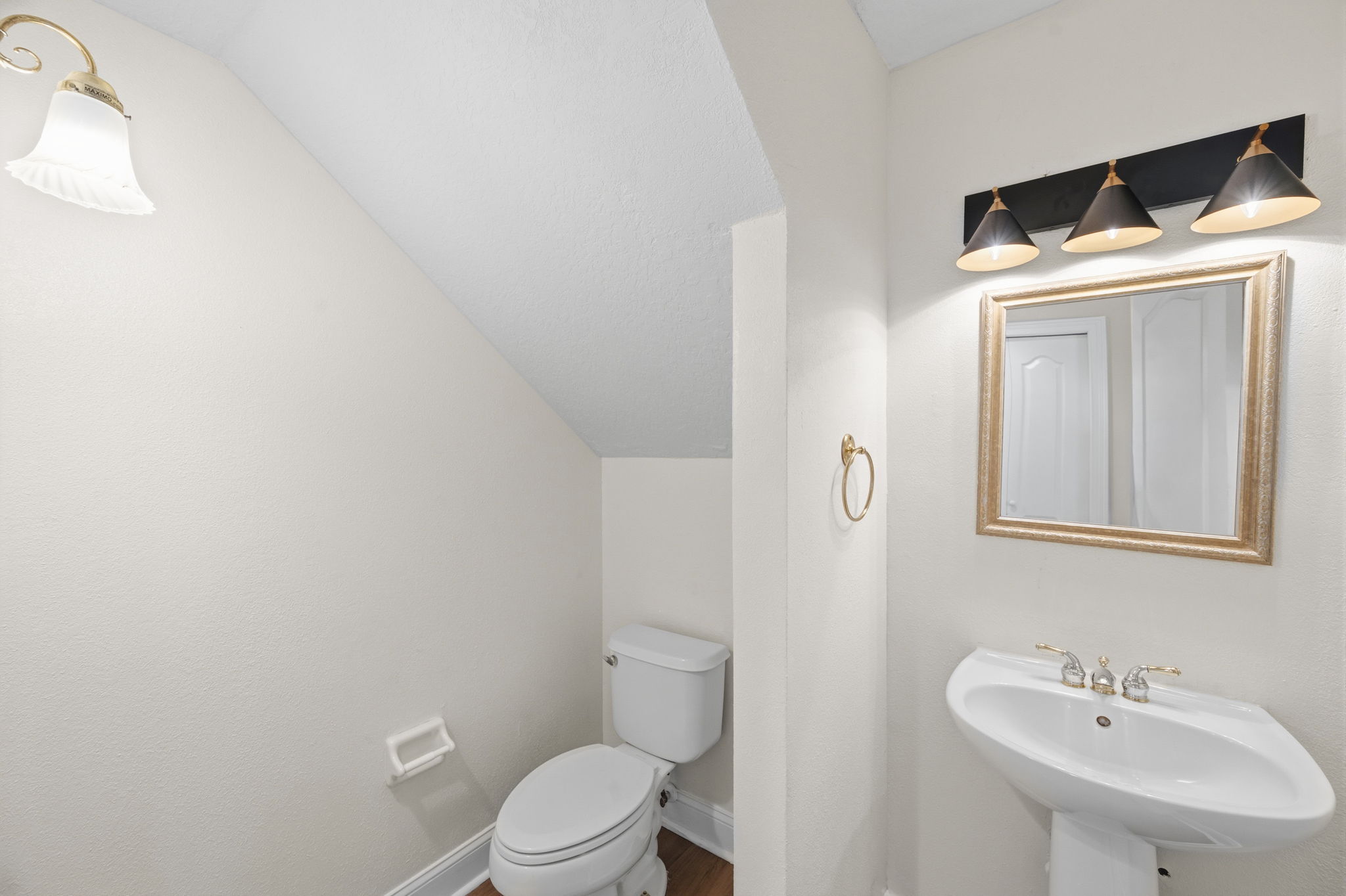 Interiors (33)