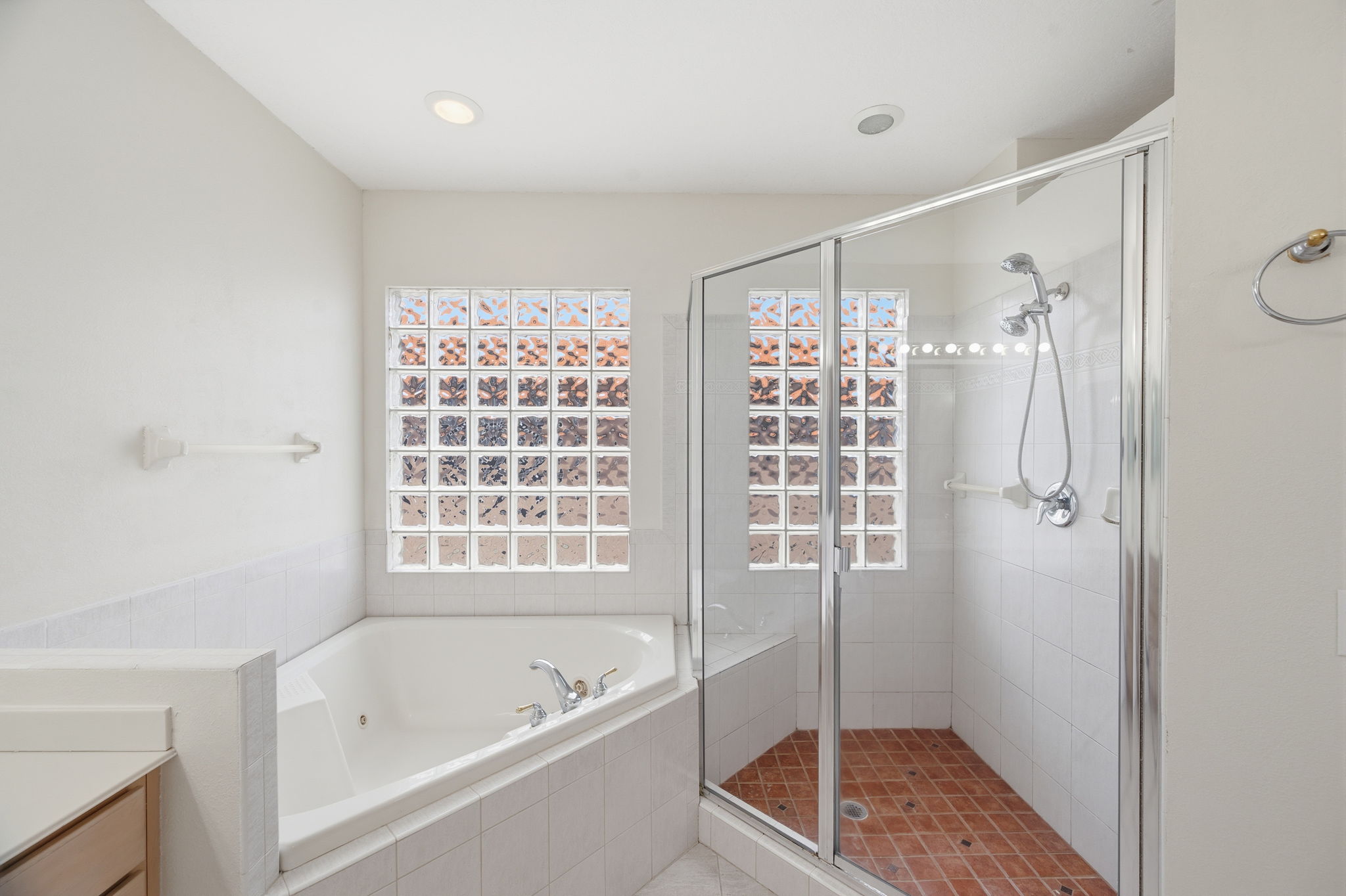 Interiors (46)