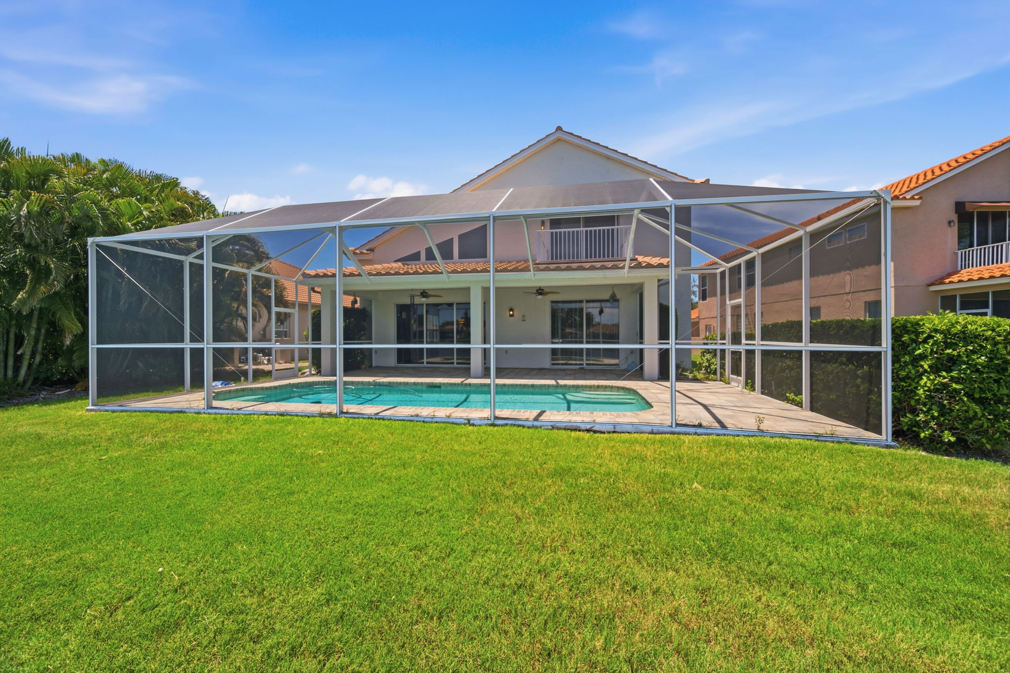 Rear Exteriors (10)