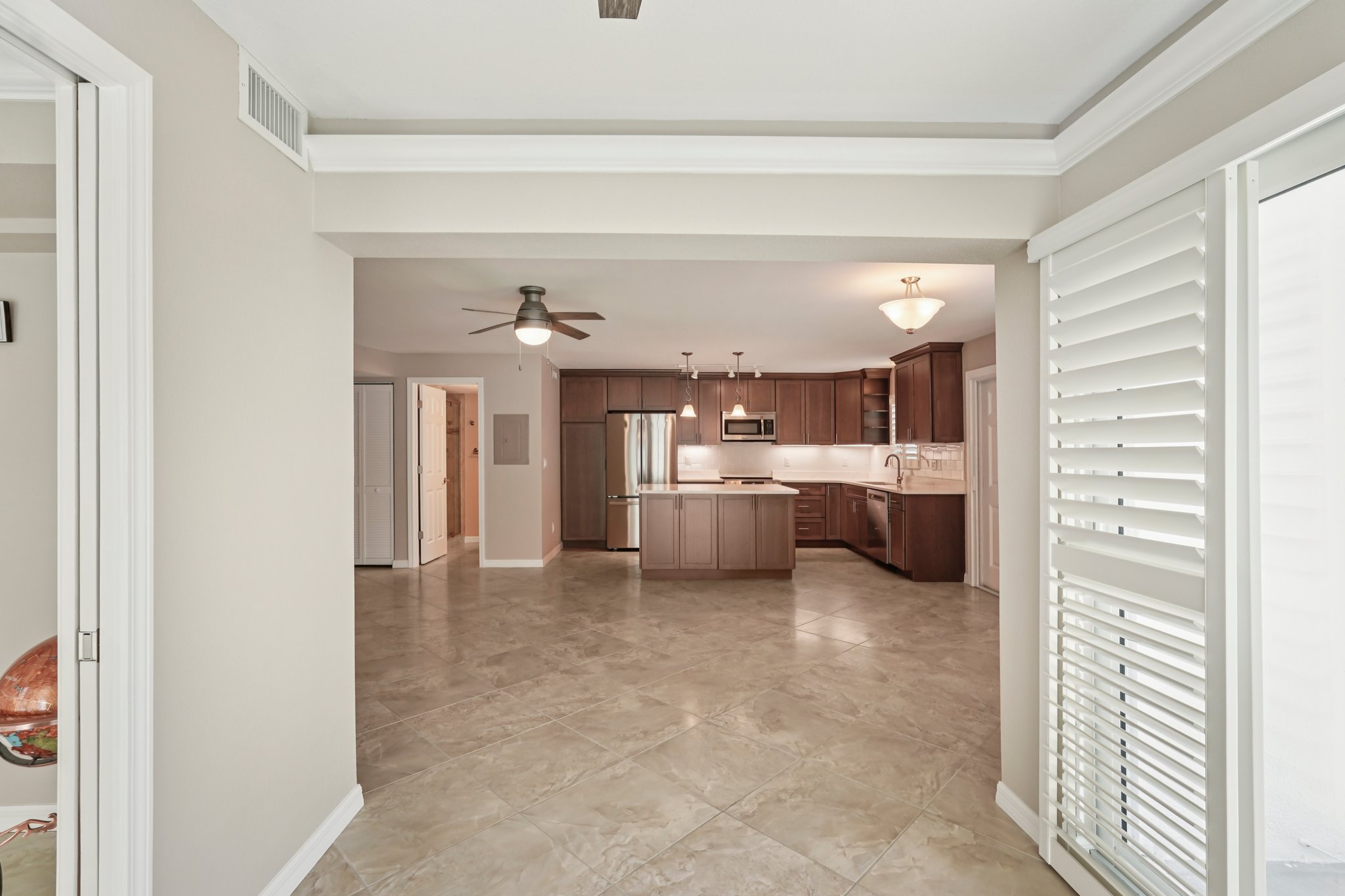 Inlet Cir B103-S2108-015.jpg