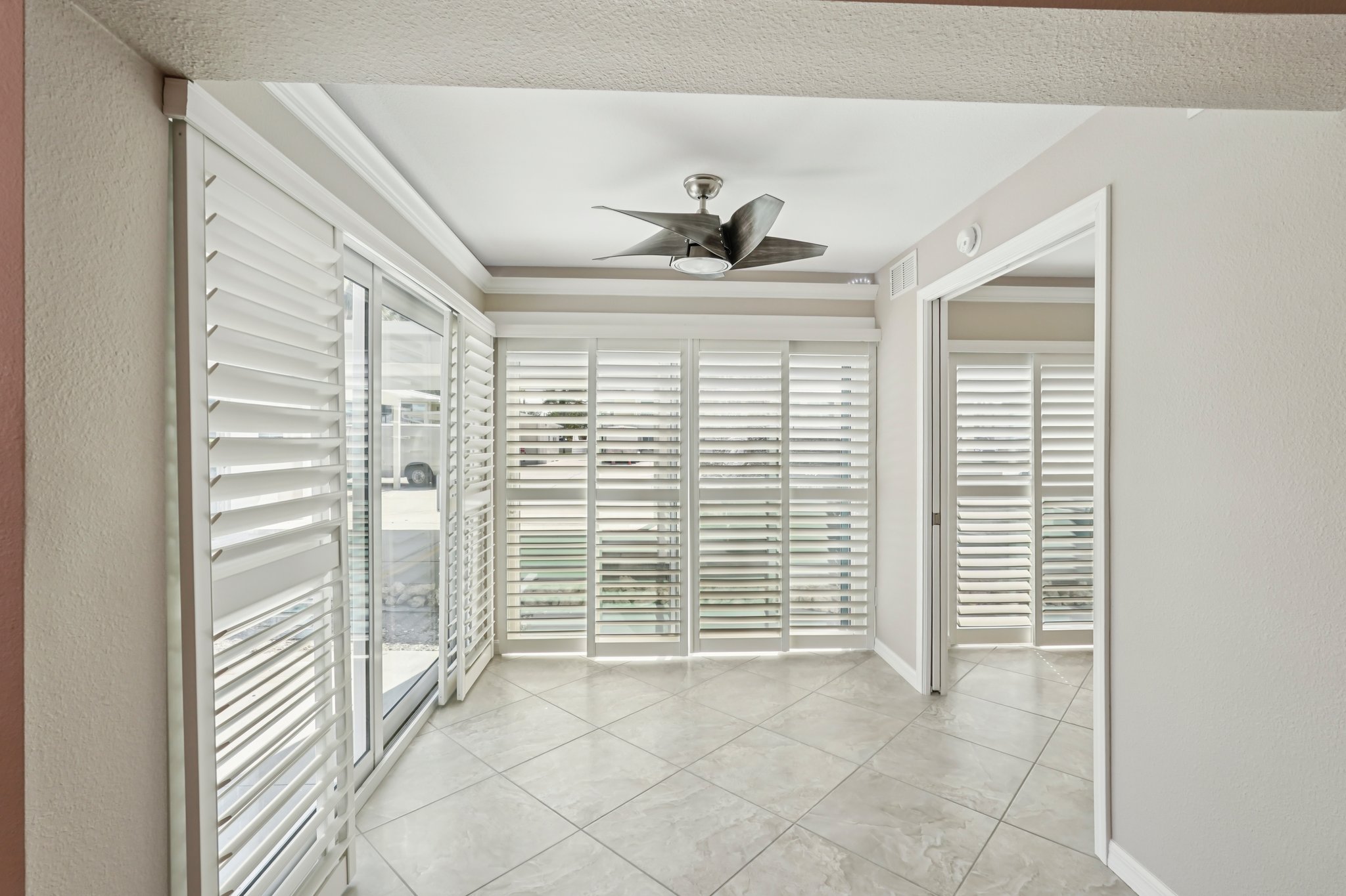 Inlet Cir B103-S2108-016.jpg