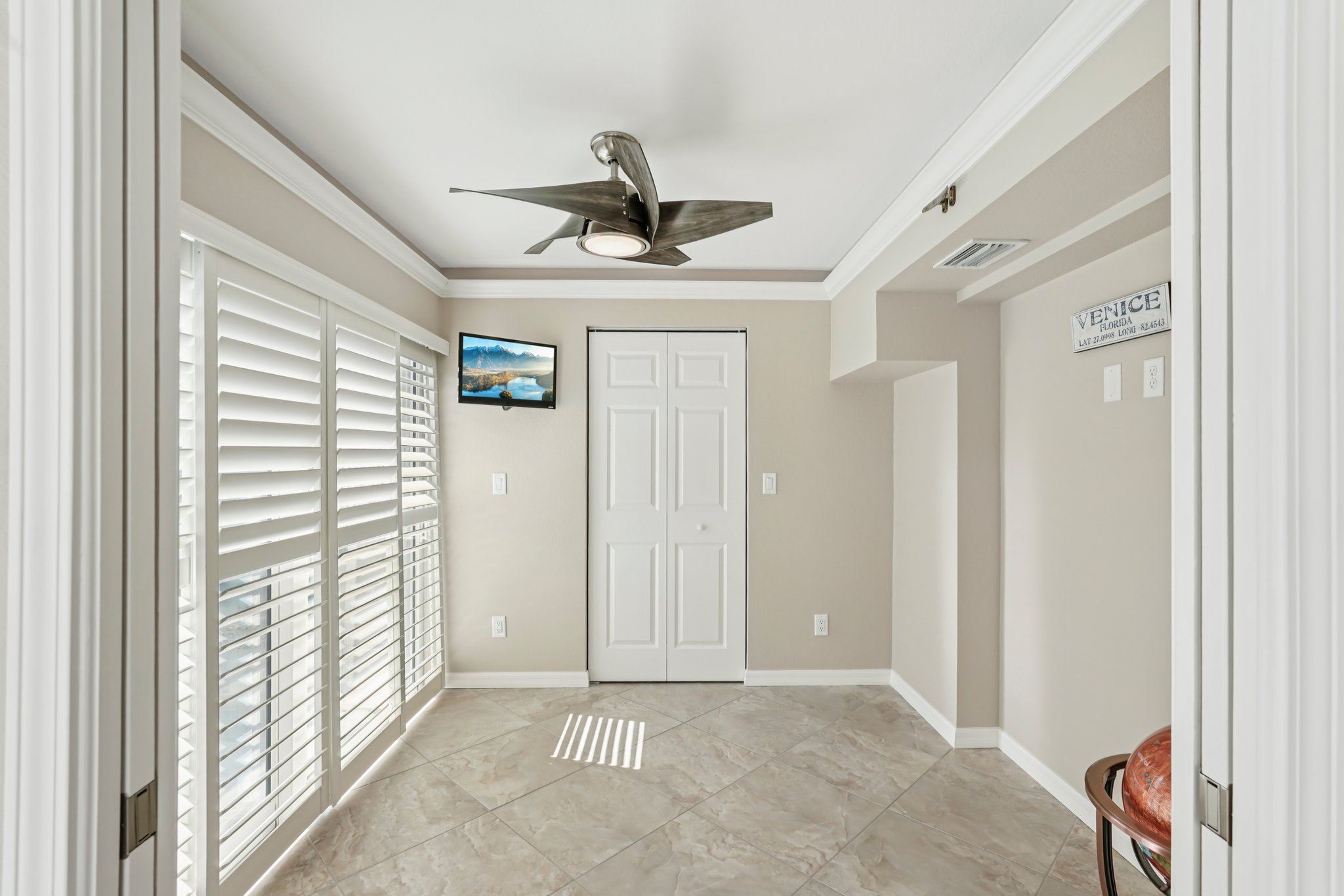 Inlet Cir B103-S2108-017.jpg
