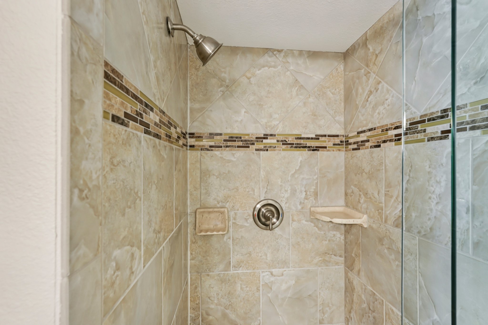 Inlet Cir B103-S2108-020.jpg