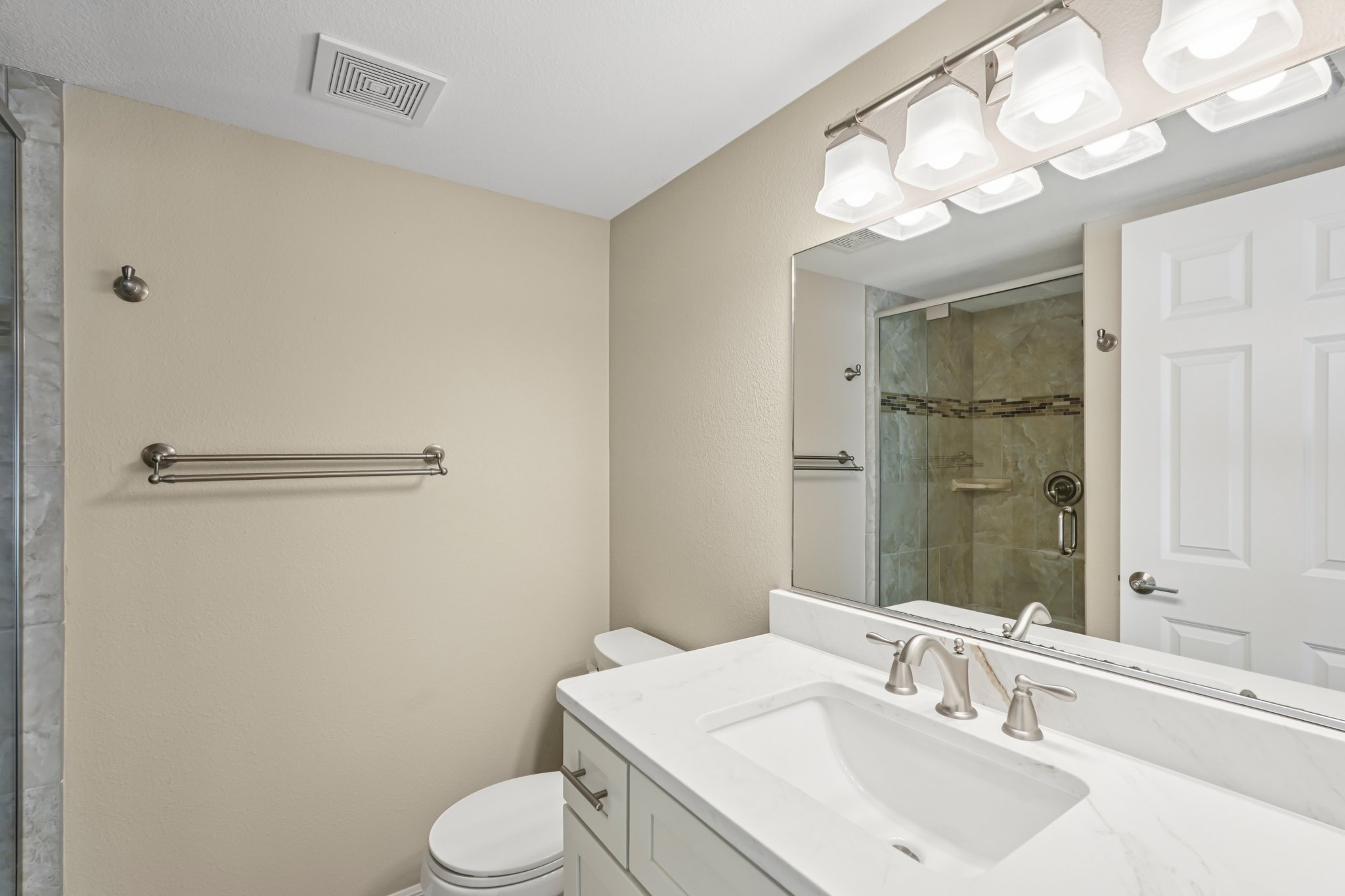 Inlet Cir B103-S2108-019r.jpg
