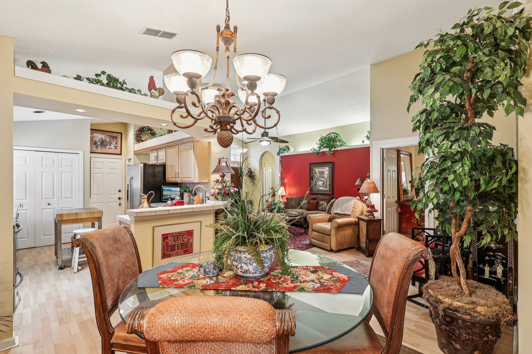 Piedmont Oaks Dr-S0411-012.jpg