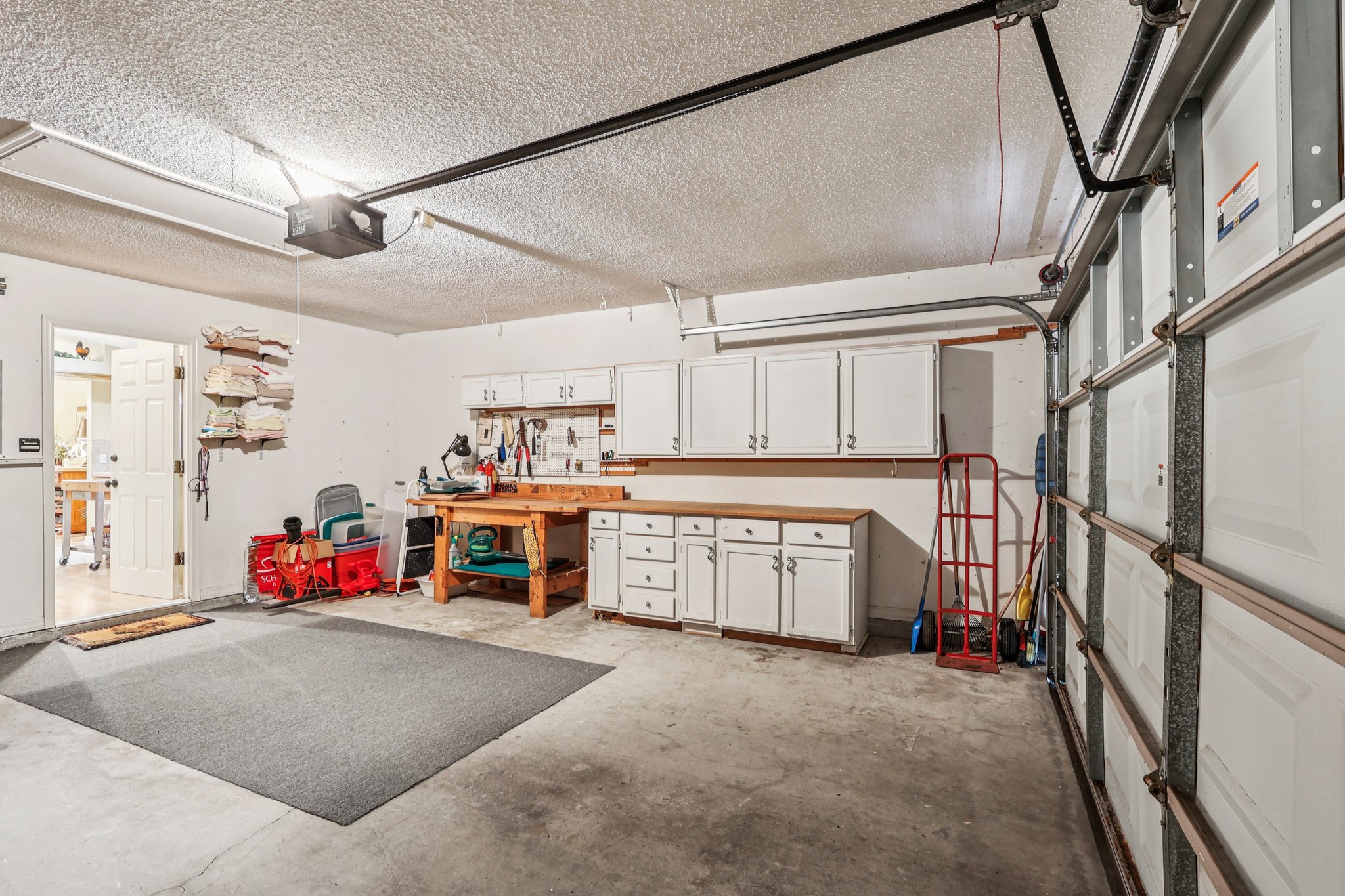 Piedmont Oaks Dr-S0411-030.jpg