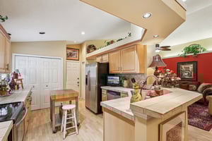 Piedmont Oaks Dr-S0411-016.jpg