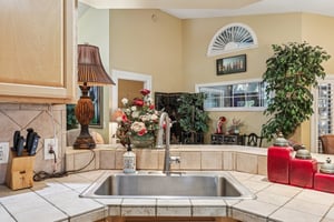 Piedmont Oaks Dr-S0411-019.jpg