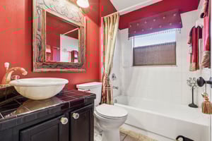 Piedmont Oaks Dr-S0411-022.jpg