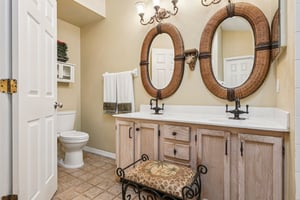 Piedmont Oaks Dr-S0411-028.jpg