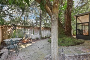 Piedmont Oaks Dr-S0411-034.jpg