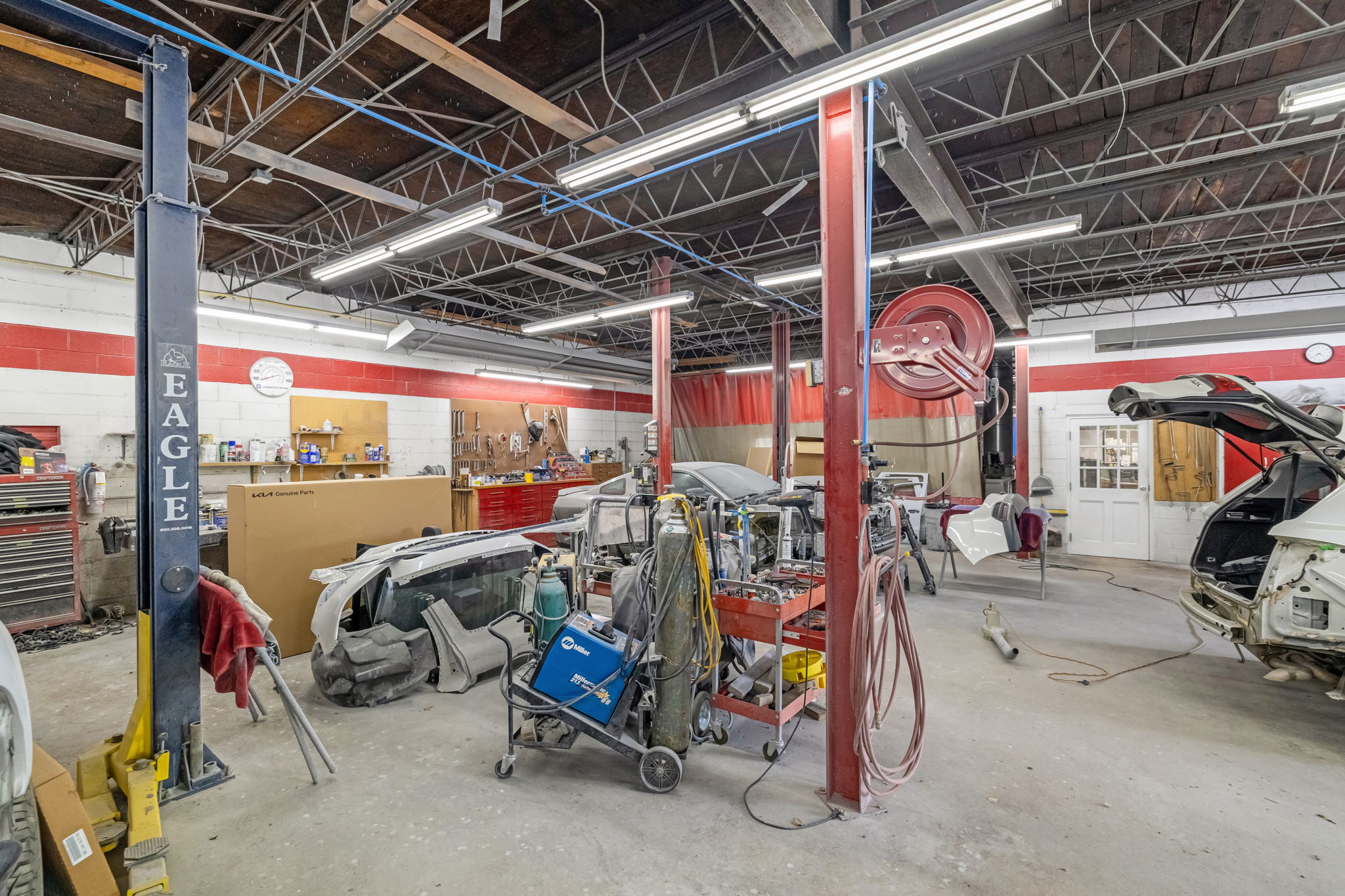 999 S Van Buren Rd-18