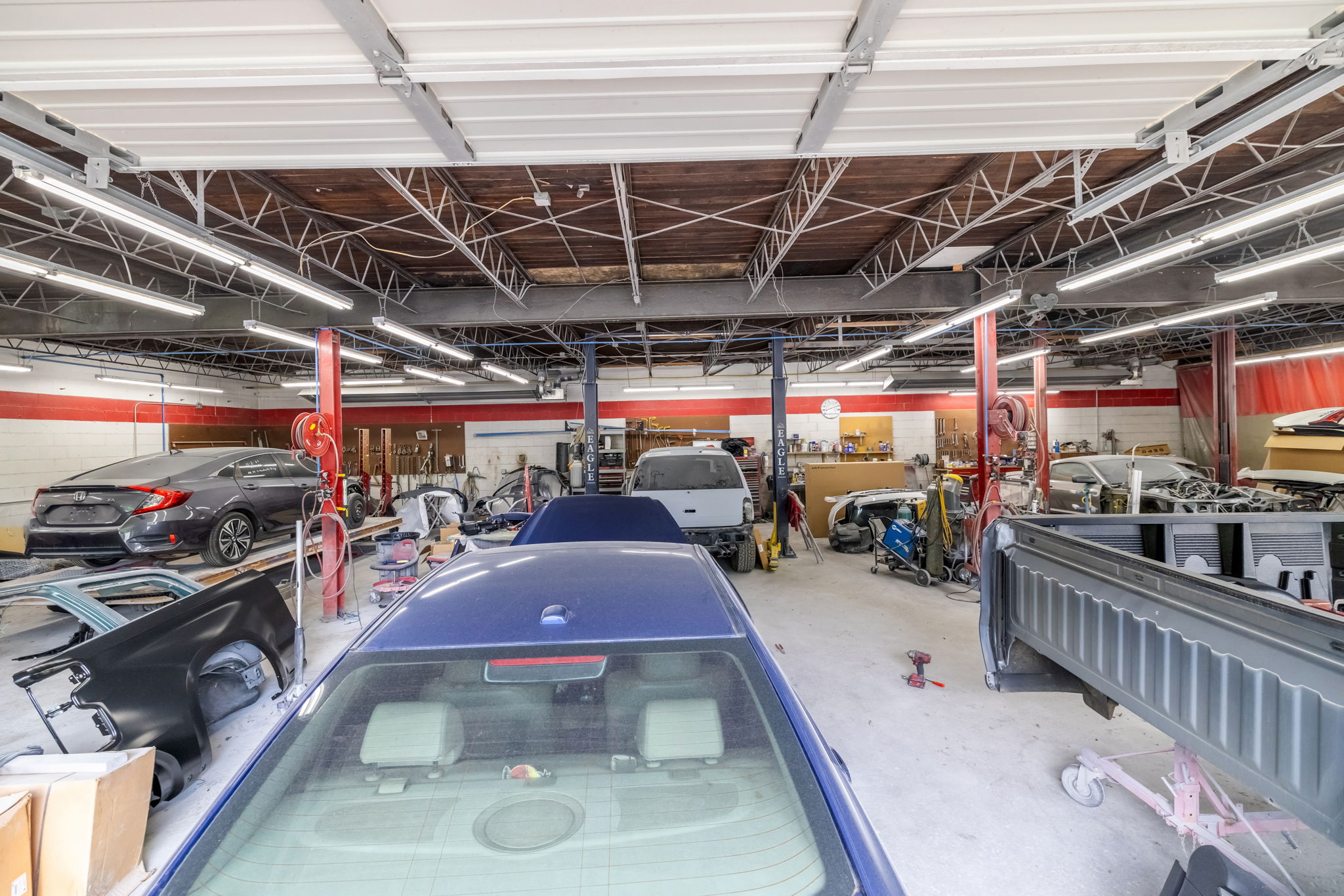 999 S Van Buren Rd-19