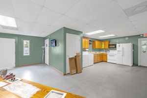 999 S Van Buren Rd-14