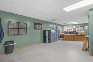 999 S Van Buren Rd-17