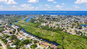 999 Sunswept Rd NE, Palm Bay, FL 32905, USA Photo 6