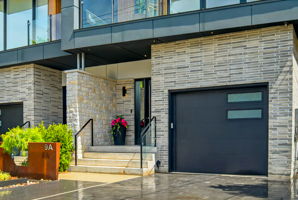9A Briarwood Ave, Mississauga ON