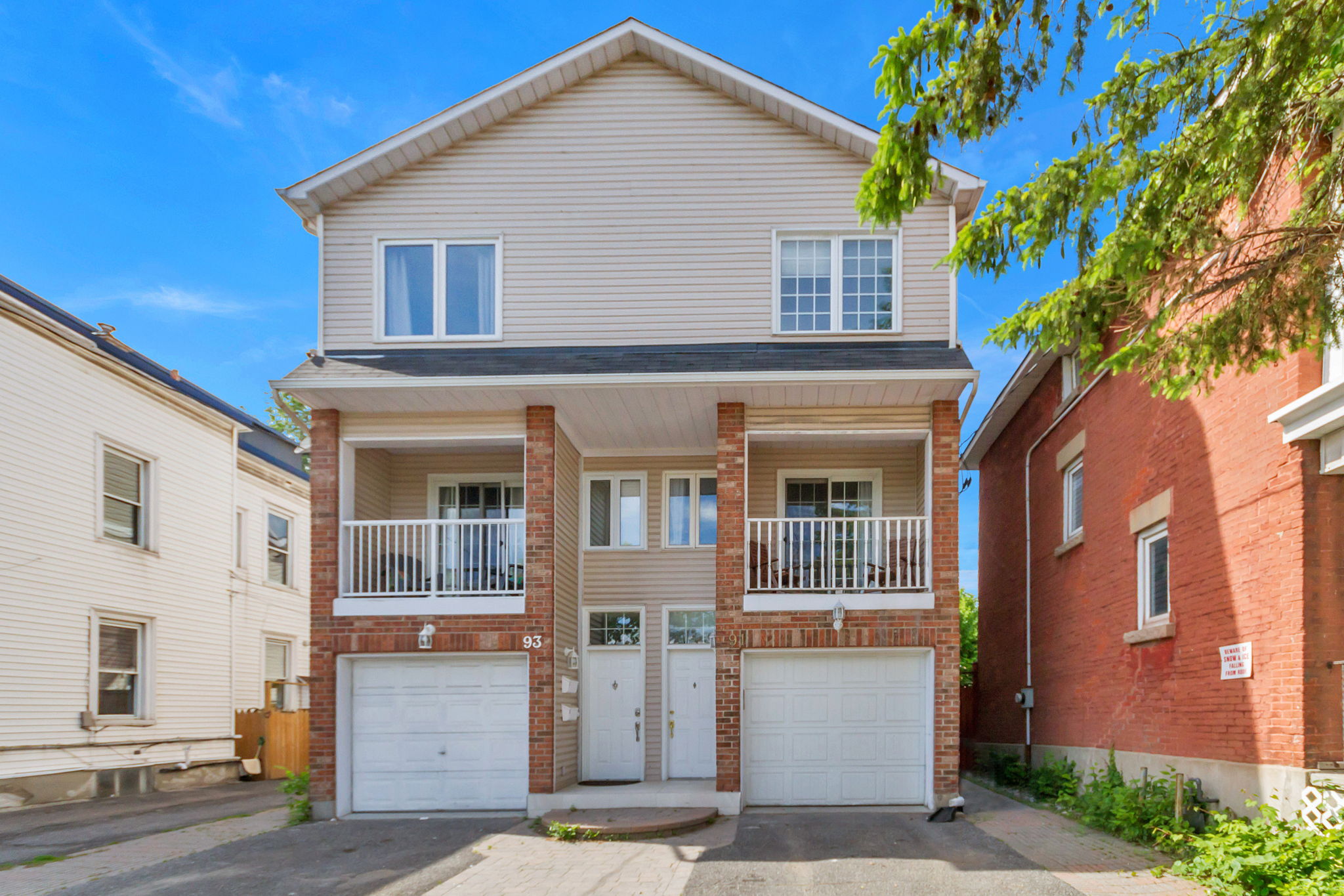 A91 Arlington Ave, Ottawa, ON K1R 5S4 Tezz Photography