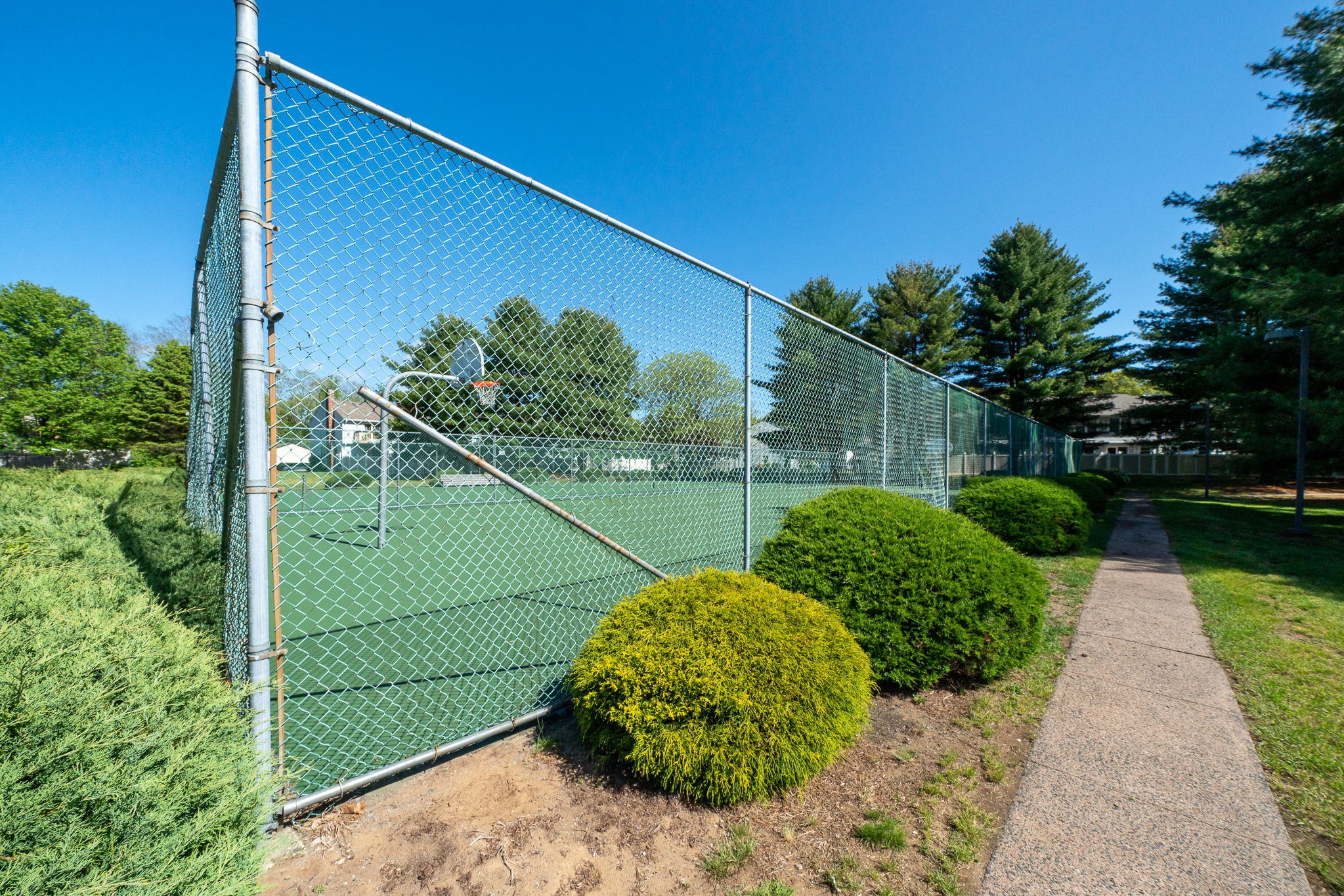 B4 St Marc Cir, South Windsor, CT 06074 | Ed McCullough Photography