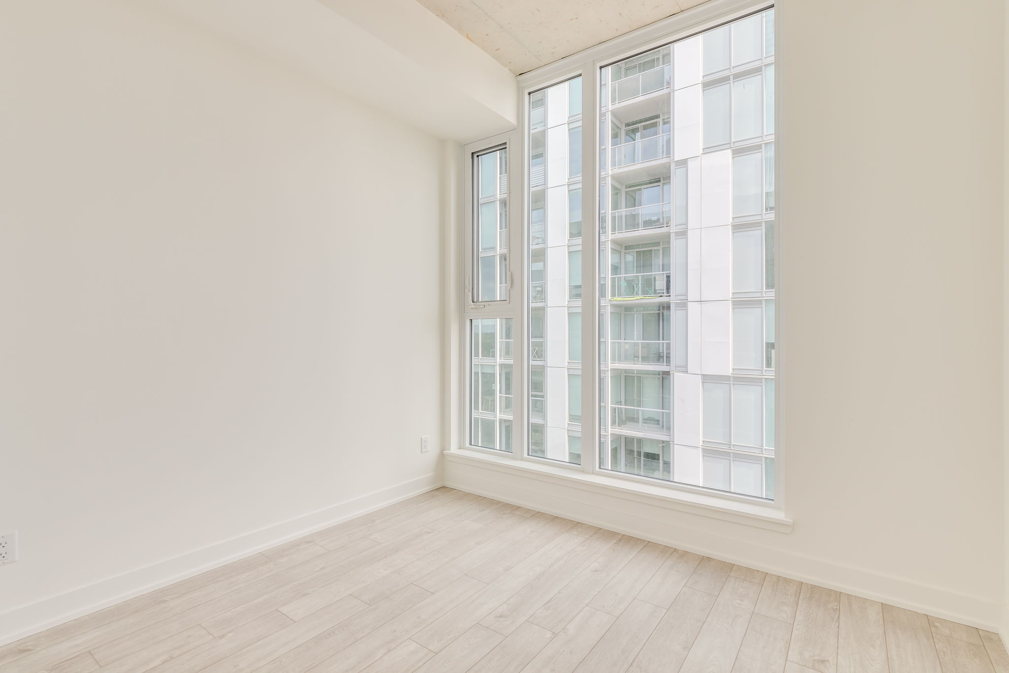 Toronto property showcase — delivered property photograph 12