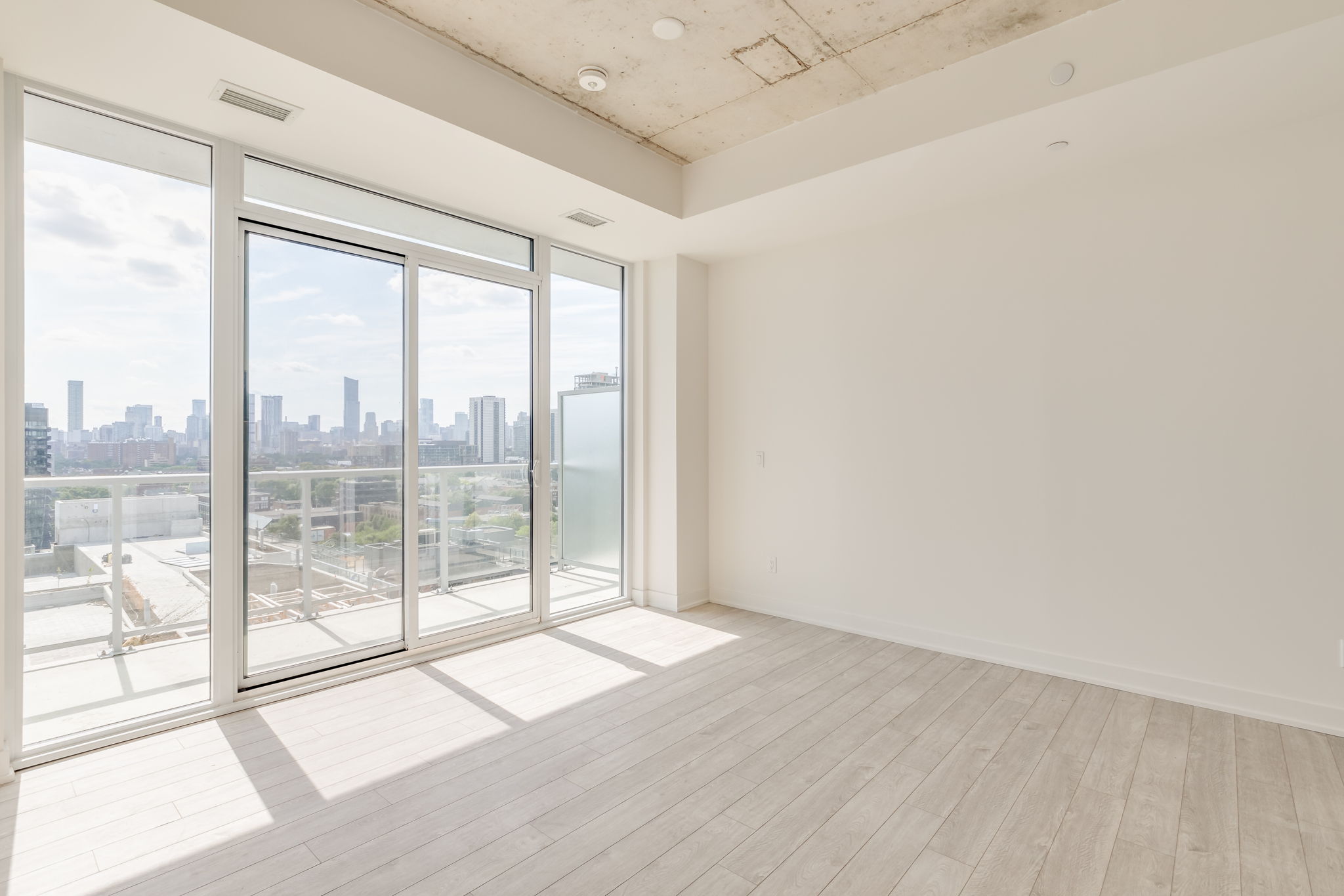 Toronto property showcase — delivered property photograph 5