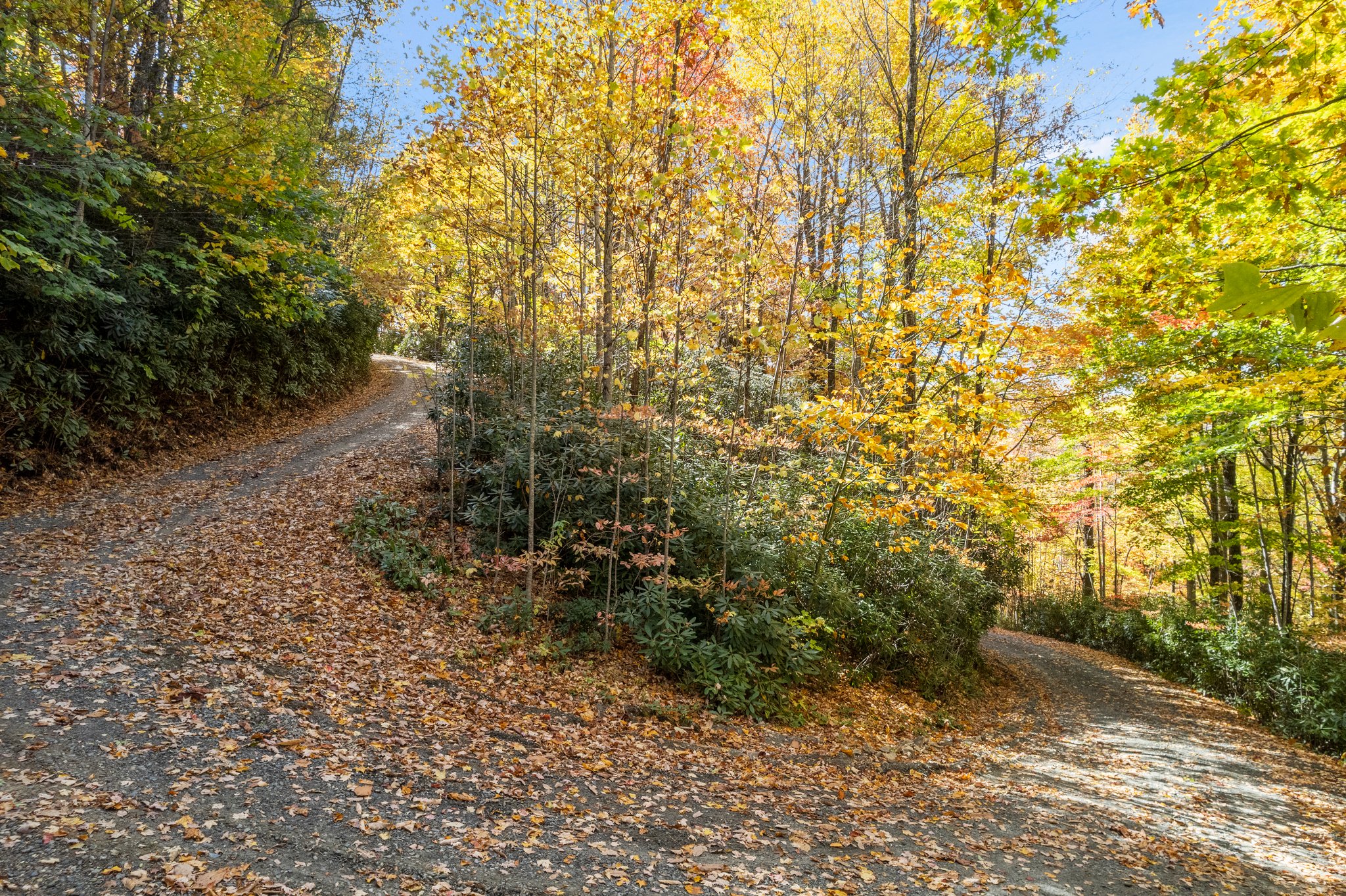 71 Riverside Park Dr, Marion, NC 28752, USA Photo 9