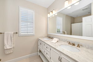 Bathroom in hall-upstairs. Convenient for Guest Bedroom and Bonus/Flex space
