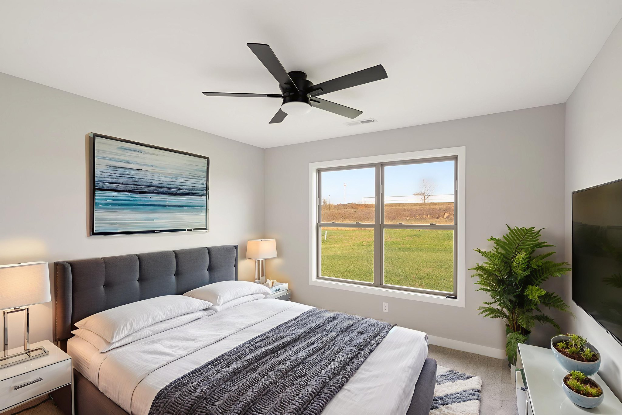 DSC03299 virtually staged.jpeg