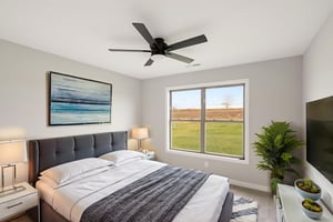 DSC03299 virtually staged.jpeg