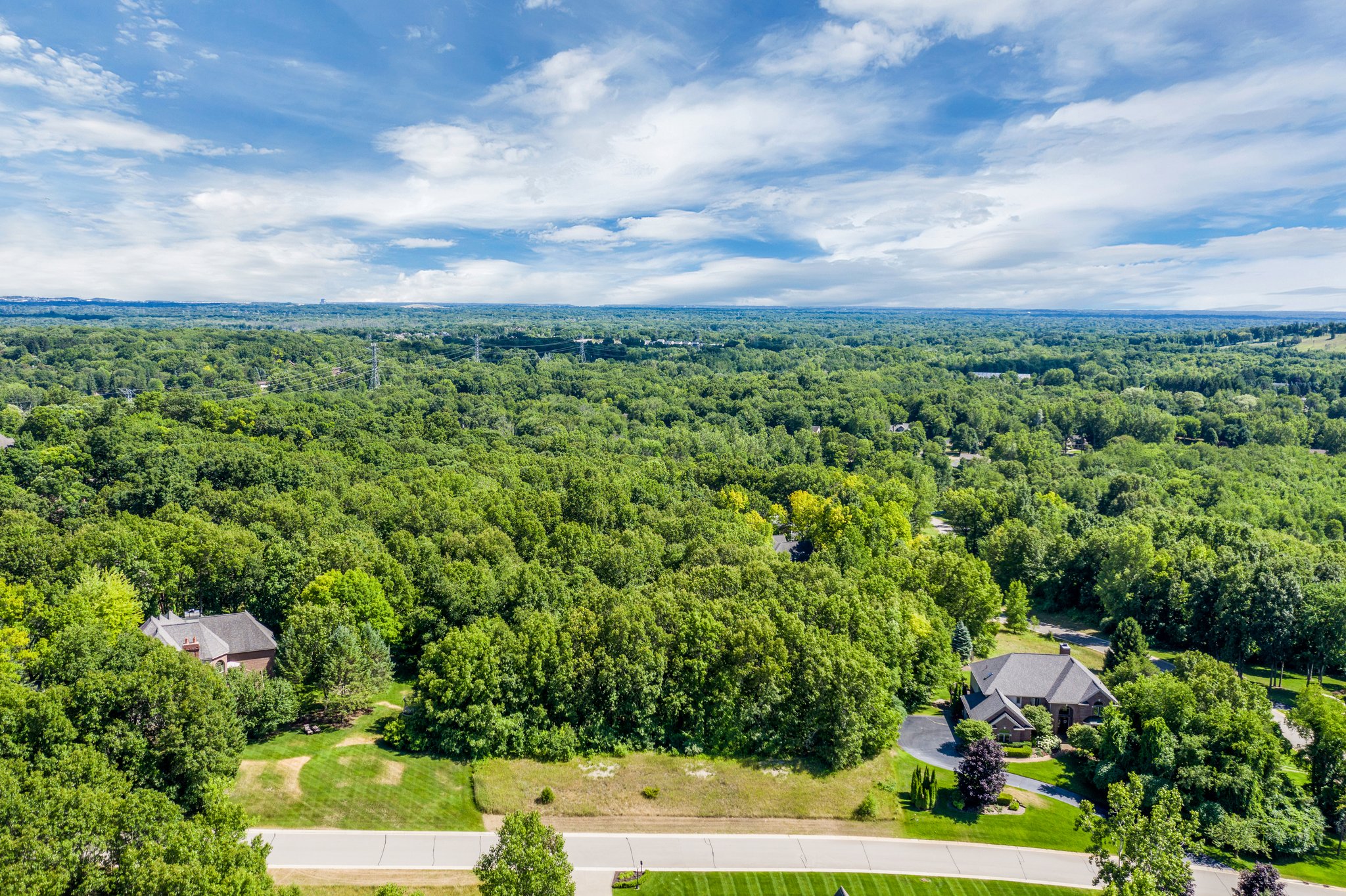 Boulderwood Ridge, Independence charter Township, MI 48348 Stylish